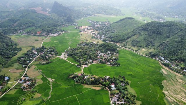 Nhiều nhà đầu tư kiếm lời khủng từ đất ngoại ô.