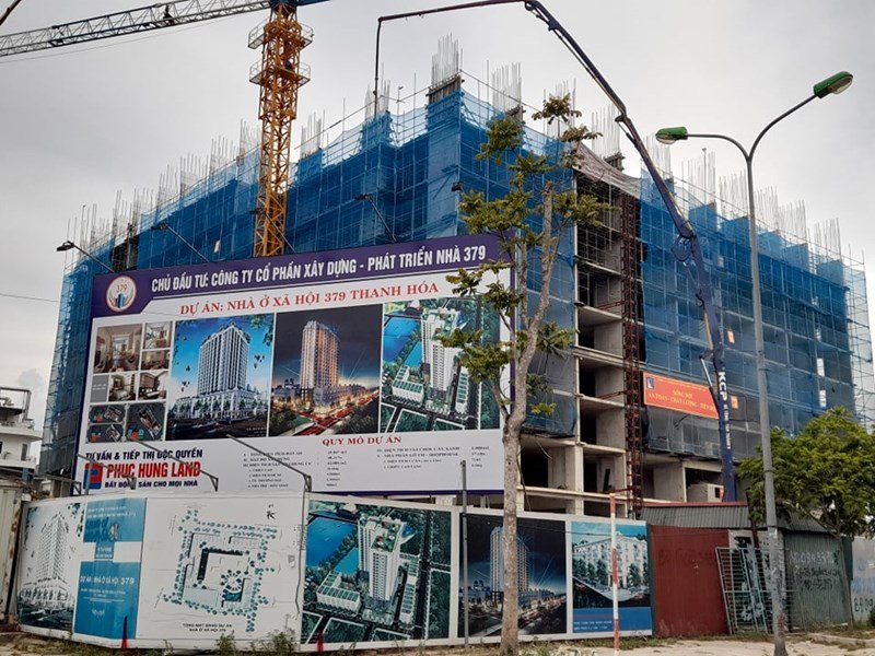 Nhiều dự án bất động sản đang được chủ đầu tư thi công gấp rút nhằm đáp ứng nhu cầu lớn về nhà ở của người dân.